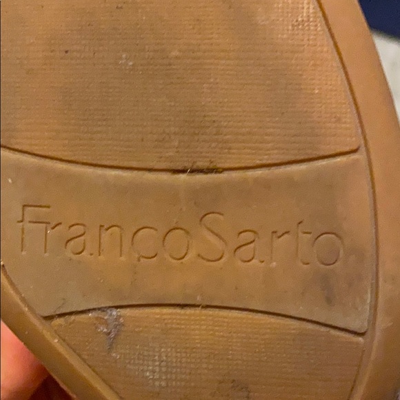 Gold shoes - Picture 3 of 4